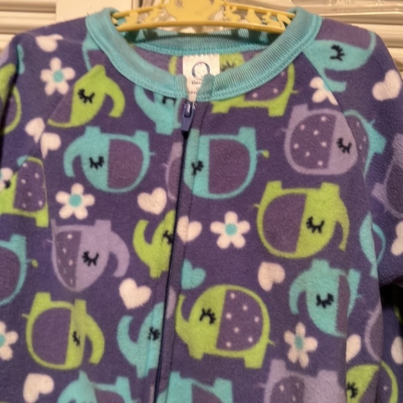 GERBER Elephants Footed Pajamas - Picture 2 of 4